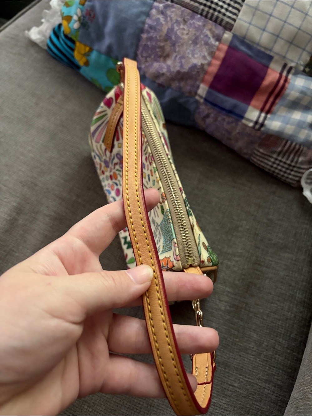 Y2k Dooney & Bourke White Whimsy Mini - Picture 3 of 6